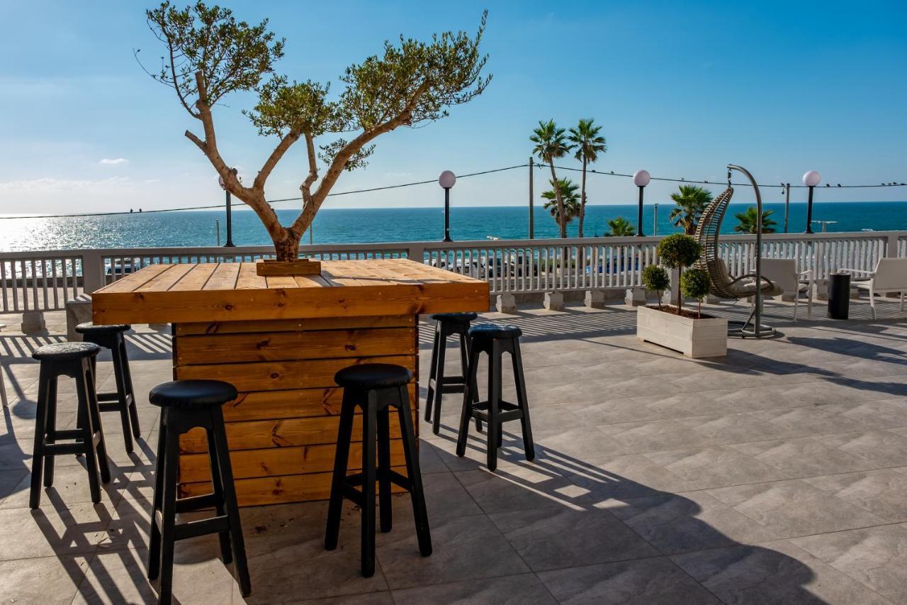 Hermitage Hotel Bat Yam Exteriör bild